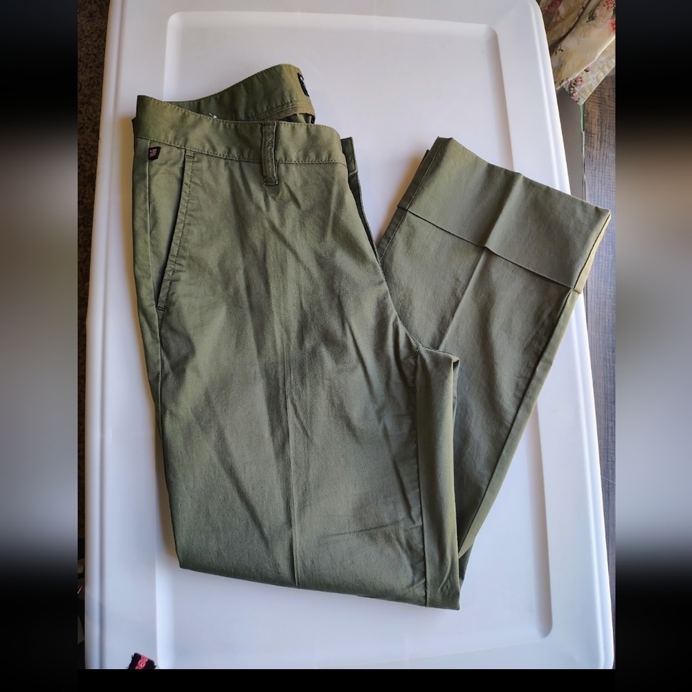 Polo Jeans Co Ralph Lauren Women's Mid-Rise Cuffed Capri Pants,Cotton Outdoor 8. - Picture 9 of 14